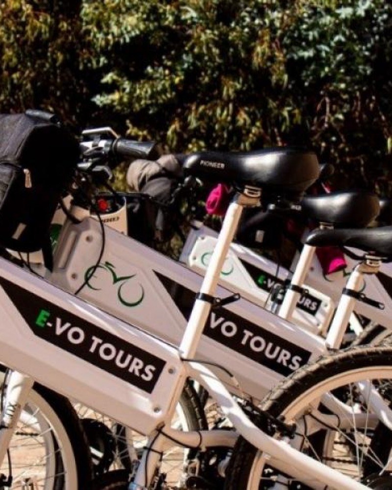 E-Bikes City Tour