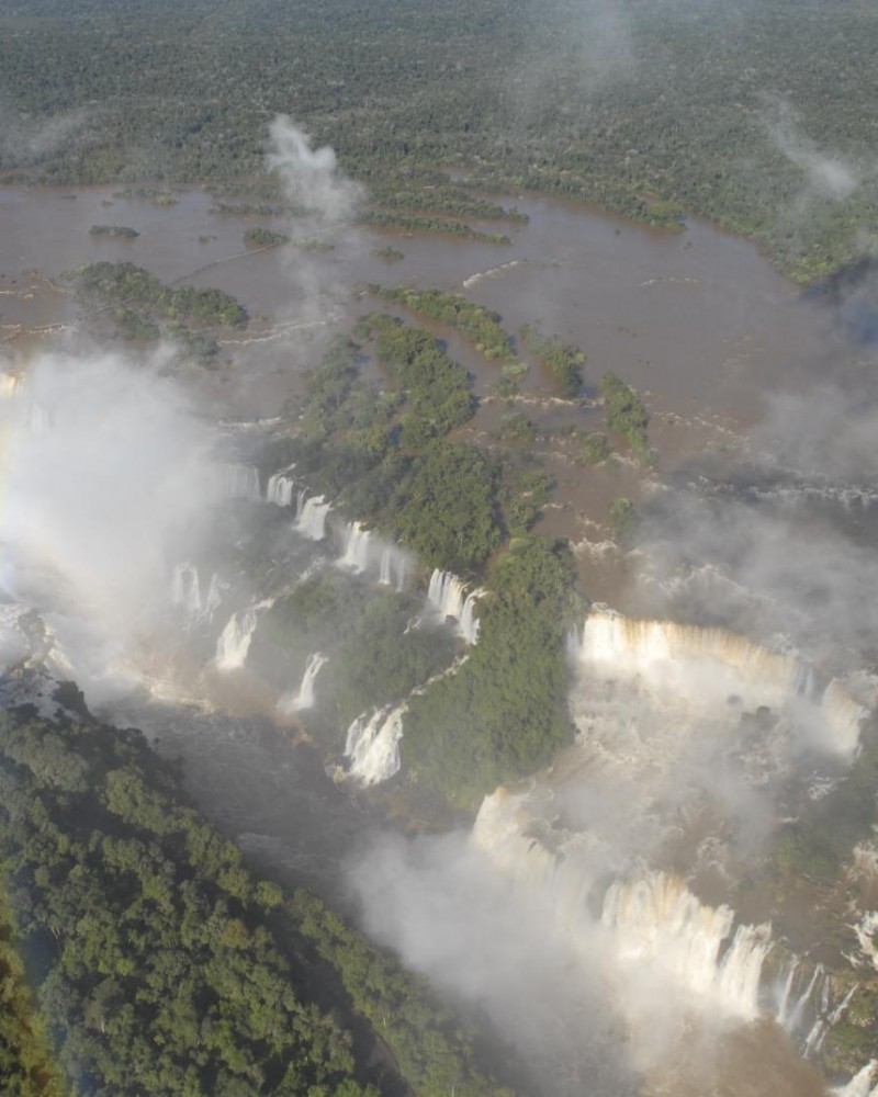Iguazú & Mendoza