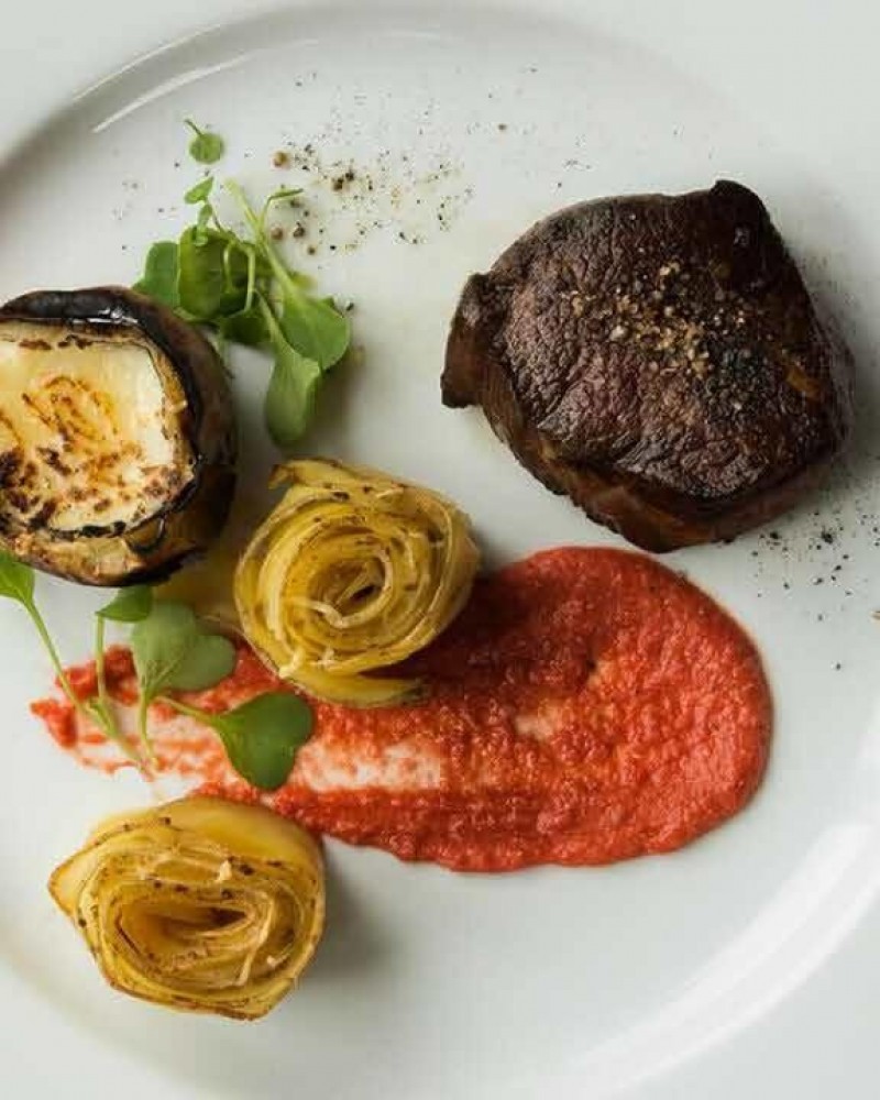 Desafio de vinho e comida com o Chef Lucas Bustos