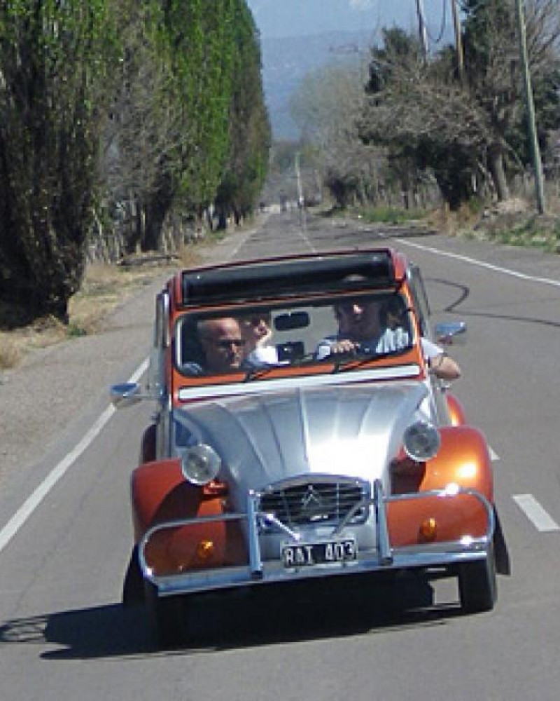 Mendoza Vinhos e Aventura