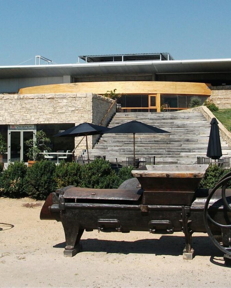 Vinícolas Montes & Lapostolle