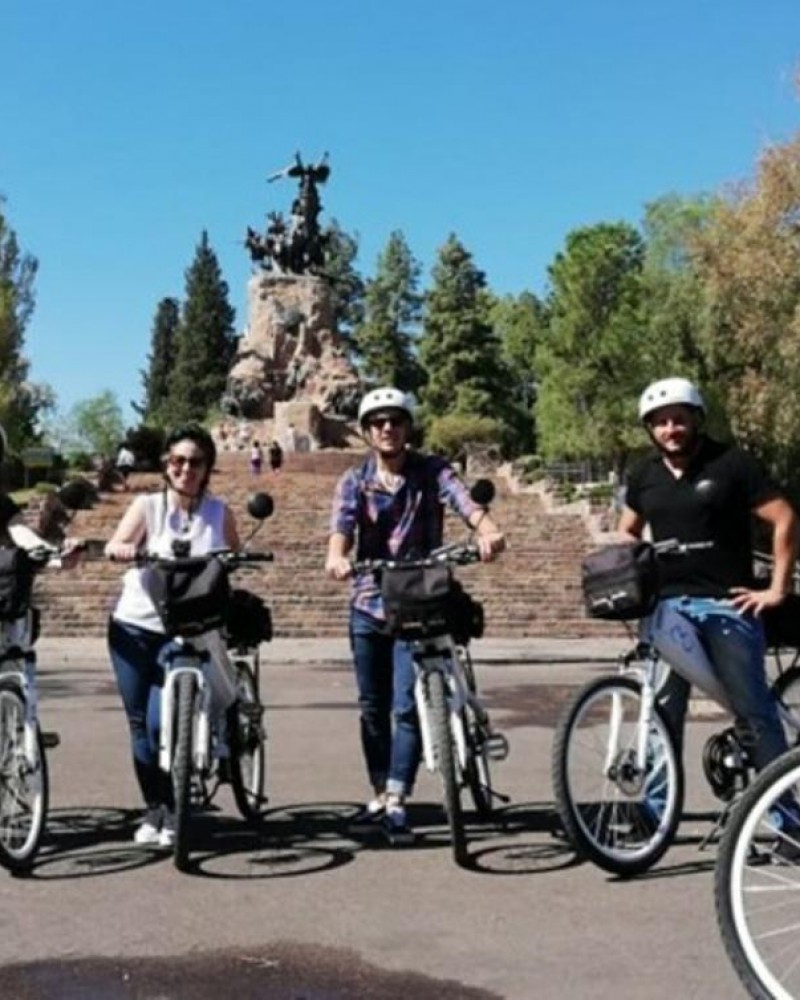 E-Bikes City Tour