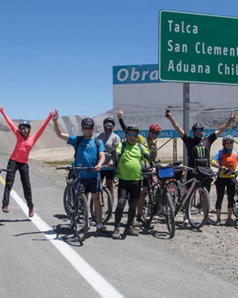 Travessia Sul dos Andes em Bicicleta