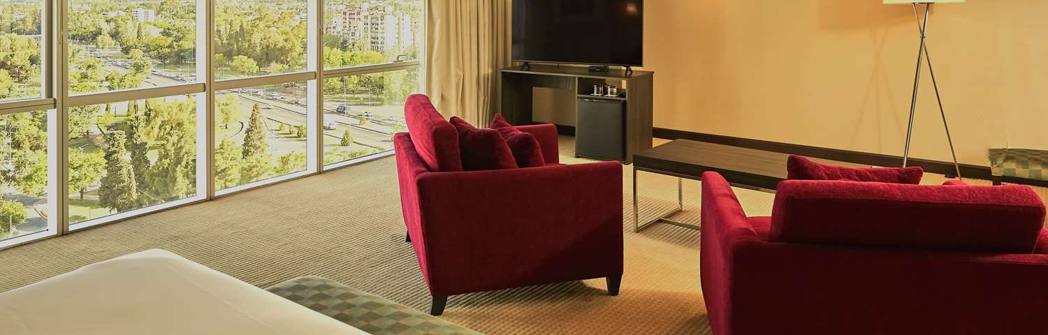 Hilton Mendoza