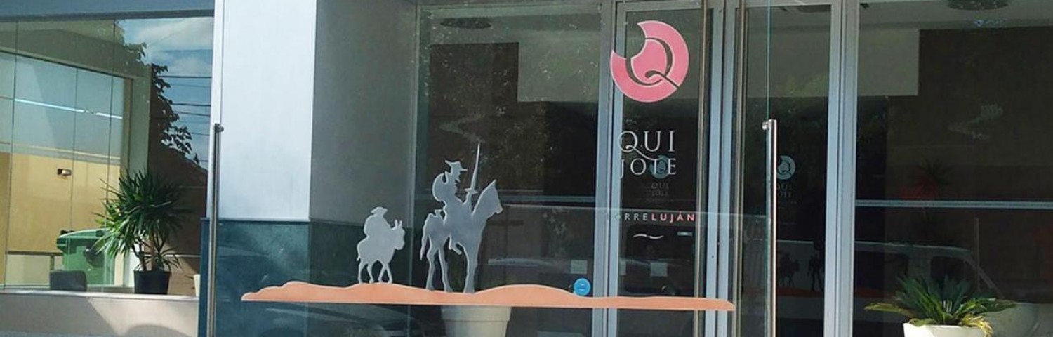 Apart Hotel Quijote by DOT Suites